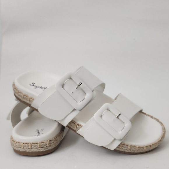 NWOT Seychelles White Big buckle Sandals Size 8.5 - Picture 6 of 8